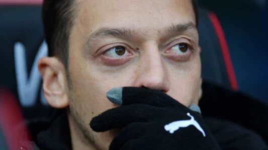 Ozil In Talks With Fenerbahce Over Summer Move