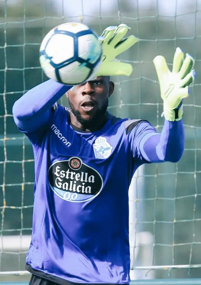 francis-uzoho-elche-super-eagles