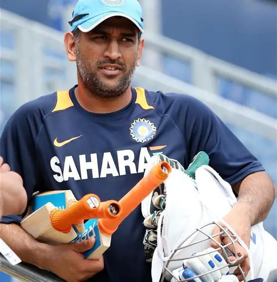 Dhoni happy to bat anywhere