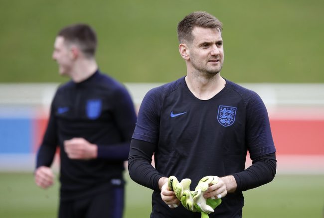 Heaton eager to give Southgate tough decision