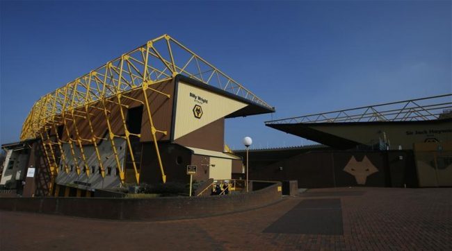 Wolves defender open to Spanish stay