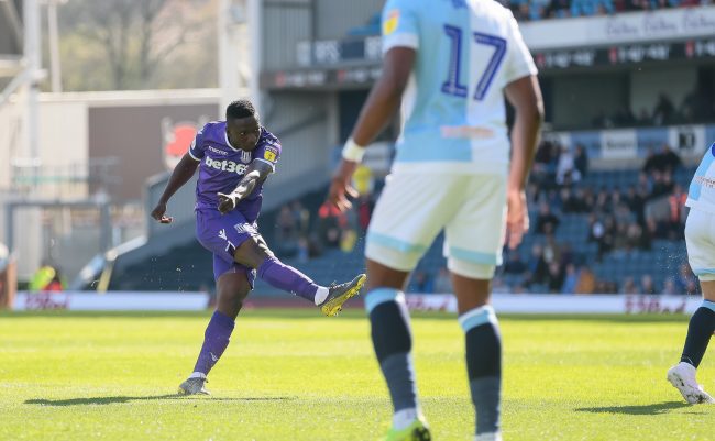 nathan-jones-oghenekaro-etebo-stoke-city-english-championship