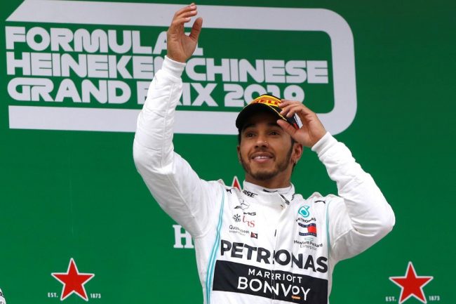 Hamilton claims comfortable win in China