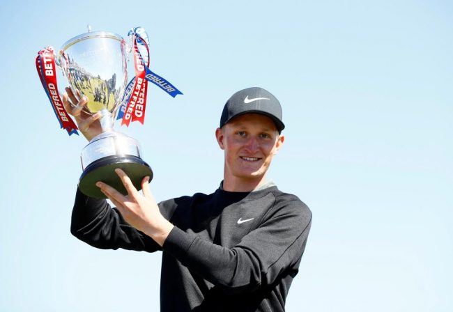 Kinhult claims maiden title in Southport