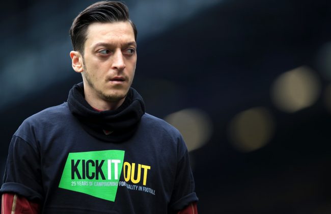 Ozil not ready to leave - agent