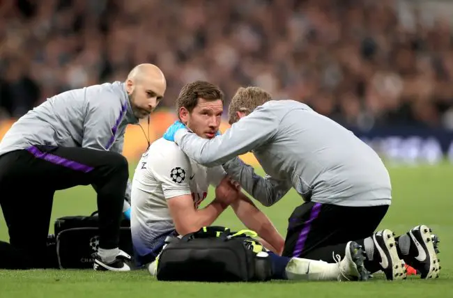 Pochettino backs Spurs medical team