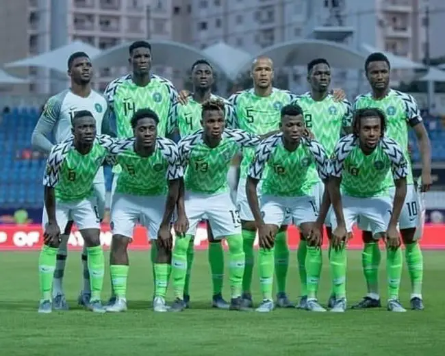 Super Eagles Players Shun Dinner, Hold Meeting After Madagascar Defeat