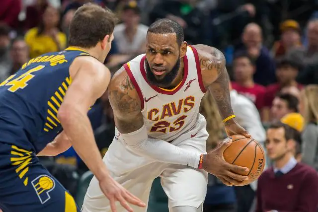 LeBron-James-Facing-Pacers-At-Bankers-Life-Fieldhouse