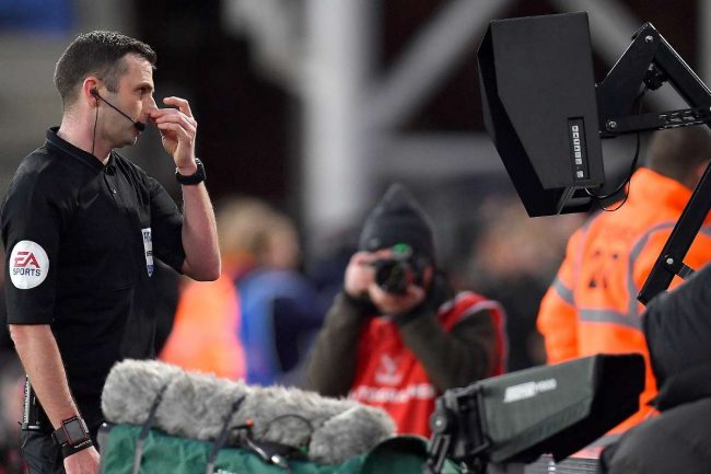 Premier League Officials To Start Using Pitch-Side VAR Monitors