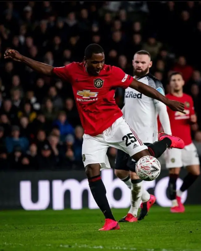 Ighalo Tips Fernandes For Greatness At Manchester United