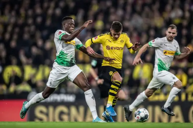 bundesliga-borussia-monchenglabach-borussia-dortmund-alassane-plea-thorgan-hazard-bayern-munich