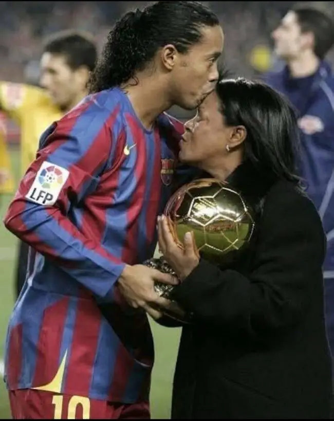 Dona Miguelina Mother Of Former Barcelona Star Ronaldinho Dies After Contracting Coronavirus