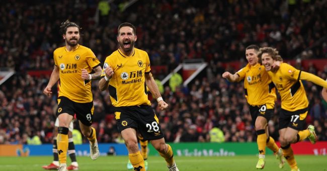 Moutinho Late Goal Earns Wolves First Win At Man United In 42 Years