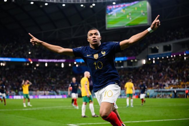 kylian-mbappe--france-les-bleus-gary-neville-qatar-2022-fifa-world-cup